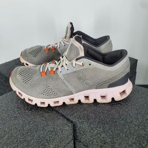 On Cloud X Women's Running Training Shoes Size 9.5 Silver Almond
